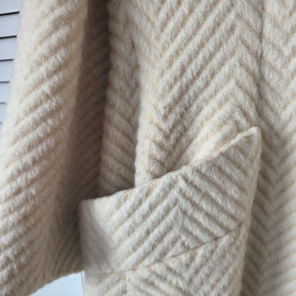Women's Nipon Couture Cream & Beige Herringbone Llama Wool Coat Size 8 - Picture 13 of 14